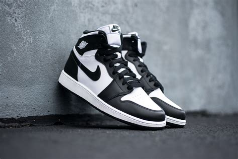 nike jordan sneaker zwart|jordan sneakers official website.